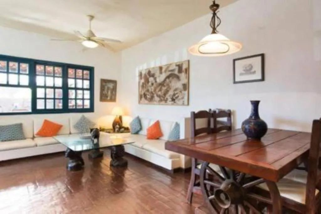 Canto House Buzios Bed & Breakfast
